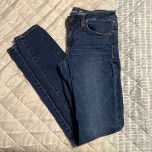 American Eagle blue jeans